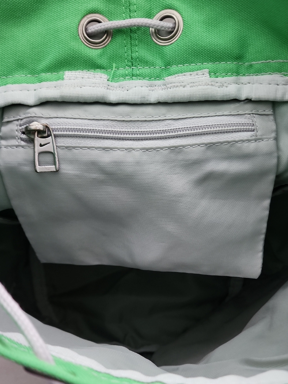 Vintage Nike Green Canvas Backpack with Front Pockets - Picture 9 of 15